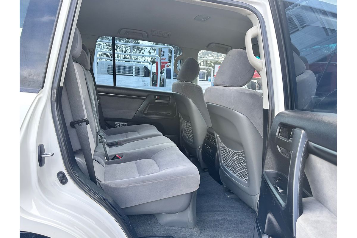 2011 Toyota LANDCRUISER GXL VDJ200R