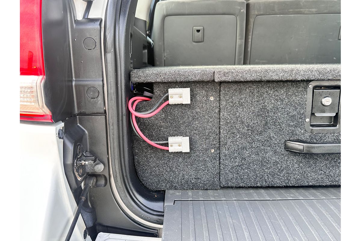 2011 Toyota LANDCRUISER GXL VDJ200R