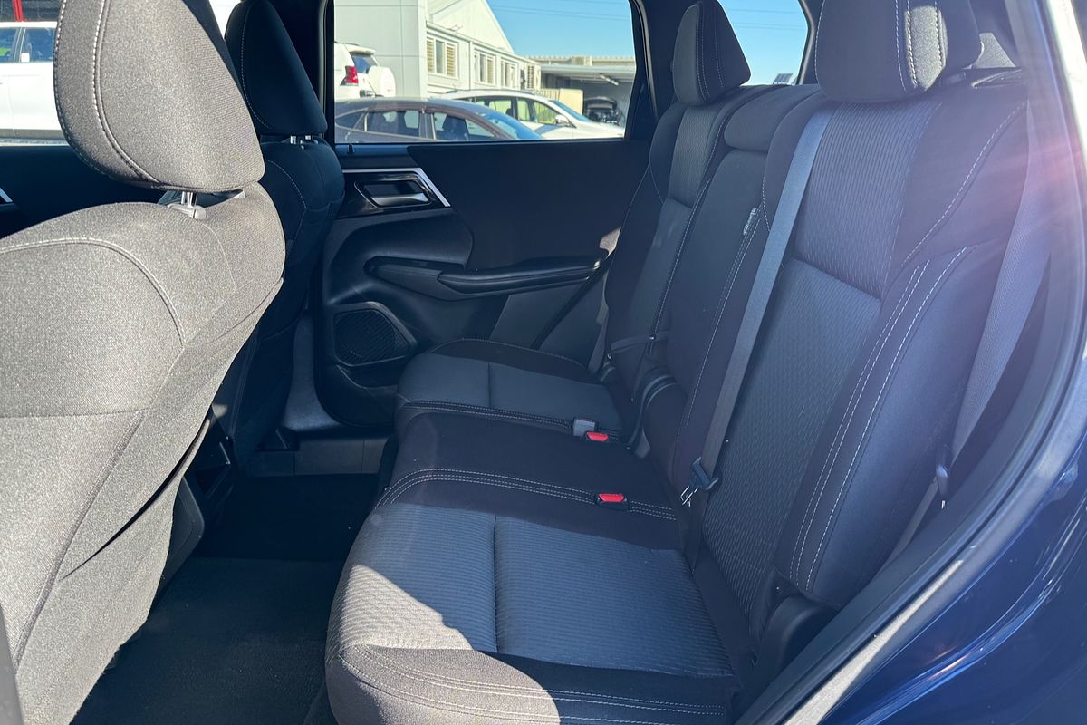 2023 Mitsubishi Outlander LS ZM