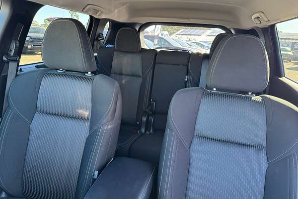 2023 Mitsubishi Outlander LS ZM