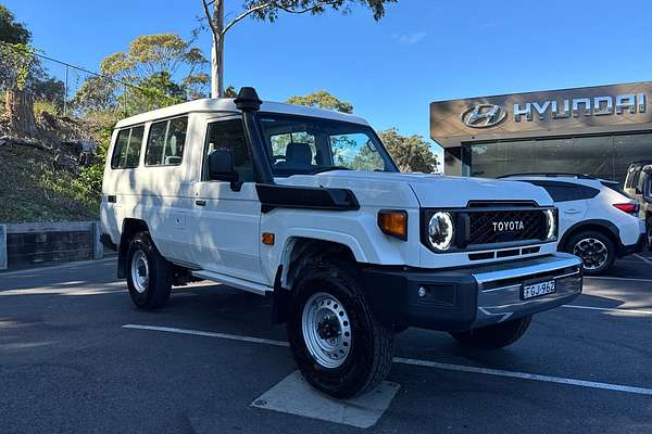 2024 Toyota Landcruiser GXL Troopcarrier VDJL78R