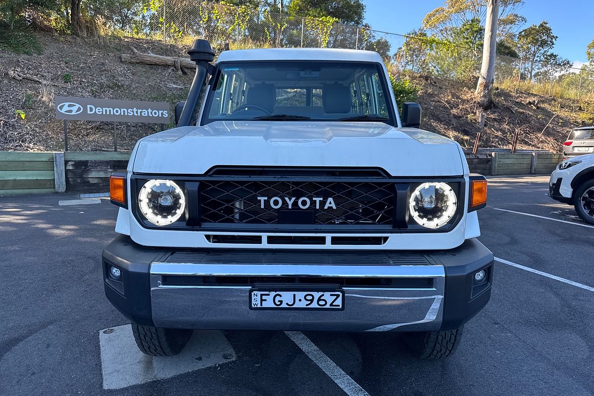 2024 Toyota Landcruiser GXL Troopcarrier VDJL78R