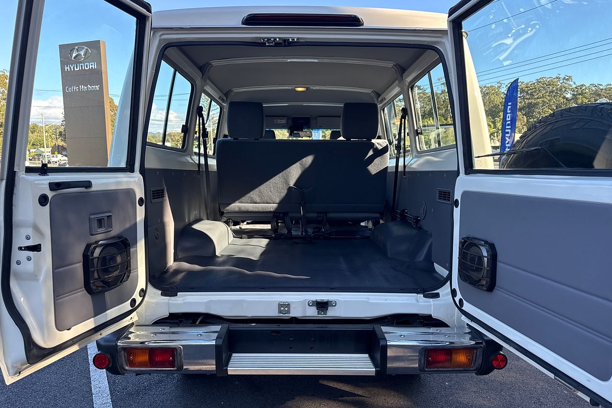 2024 Toyota Landcruiser GXL Troopcarrier VDJL78R