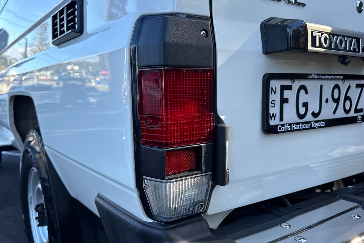 2024 Toyota Landcruiser GXL Troopcarrier VDJL78R