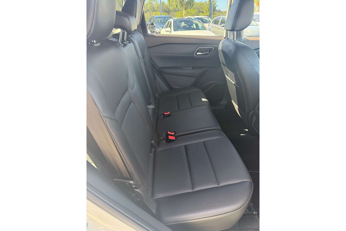 2023 Nissan X-TRAIL ST-L T33