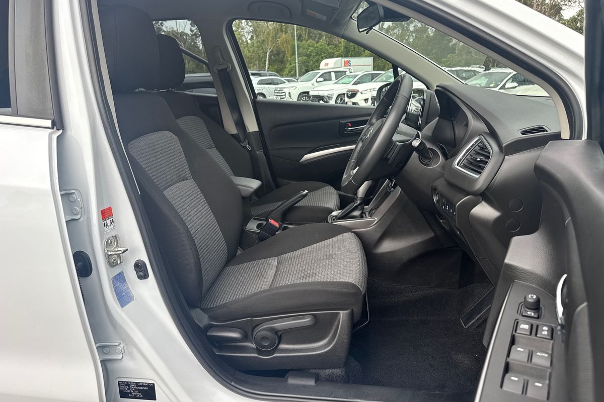 2023 Suzuki S-Cross GL+ JYB
