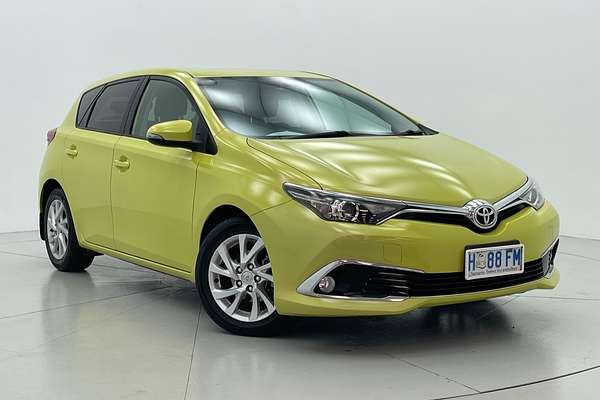 2017 Toyota Corolla Ascent Sport ZRE182R