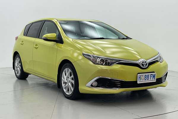 2017 Toyota Corolla Ascent Sport ZRE182R