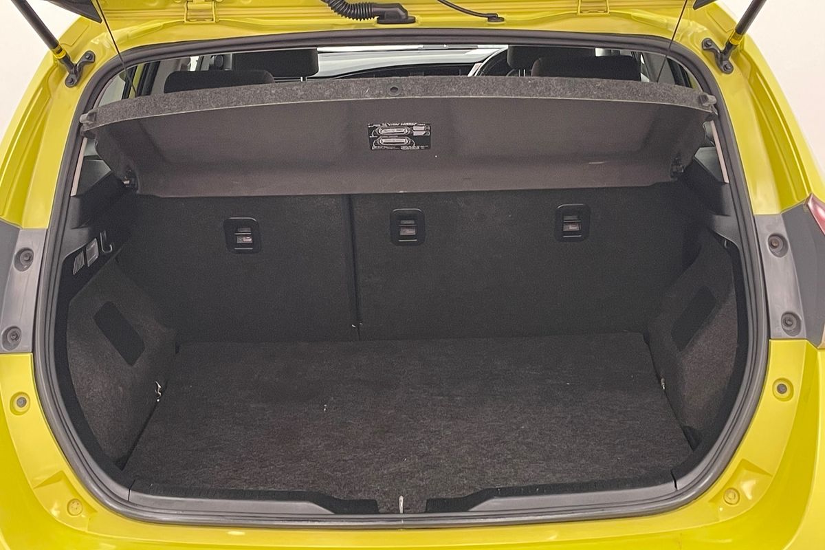 2017 Toyota Corolla Ascent Sport ZRE182R