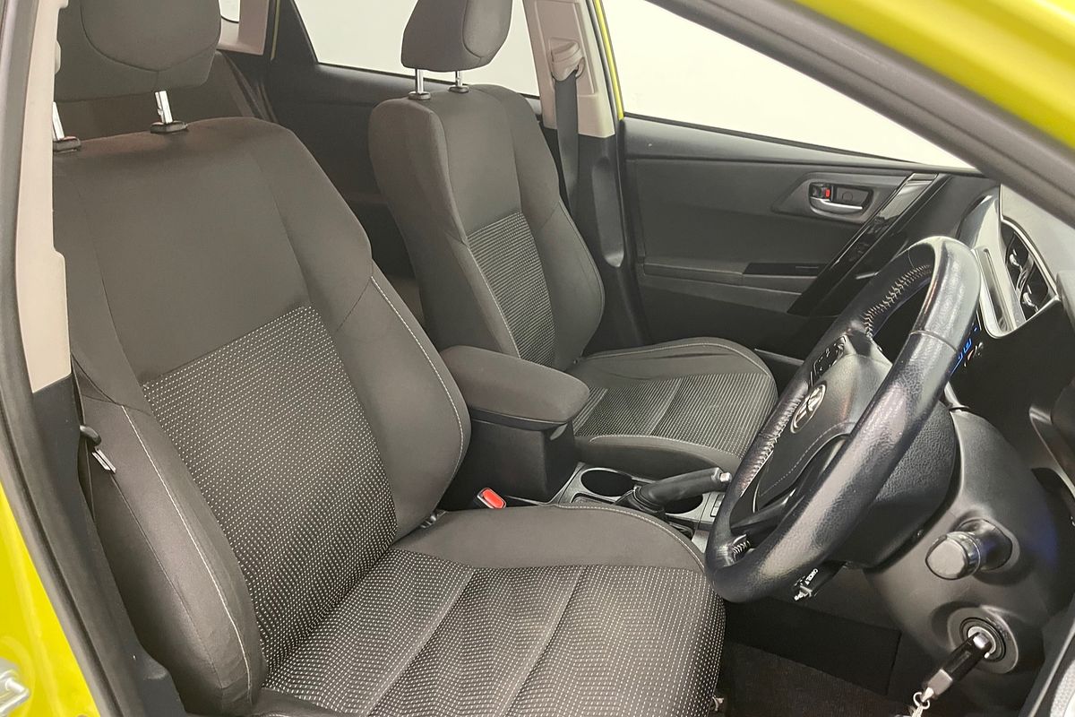 2017 Toyota Corolla Ascent Sport ZRE182R