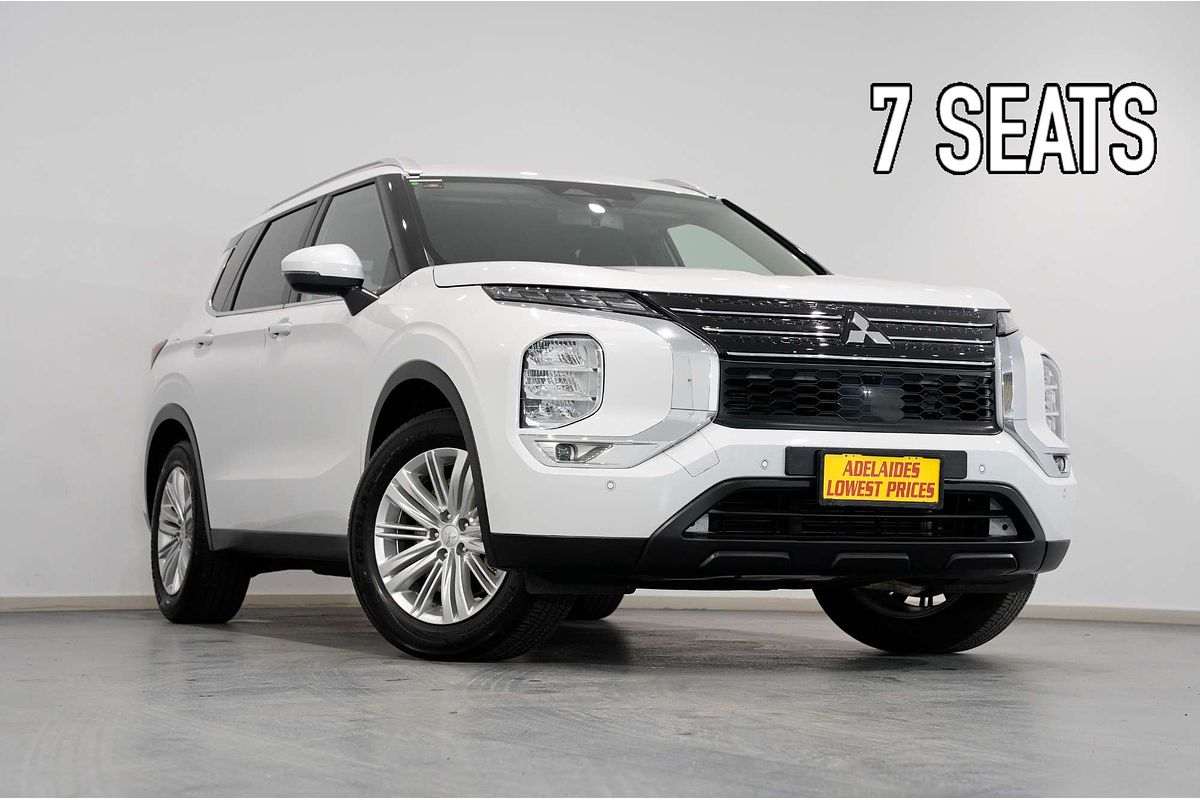 2023 Mitsubishi Outlander LS ZM