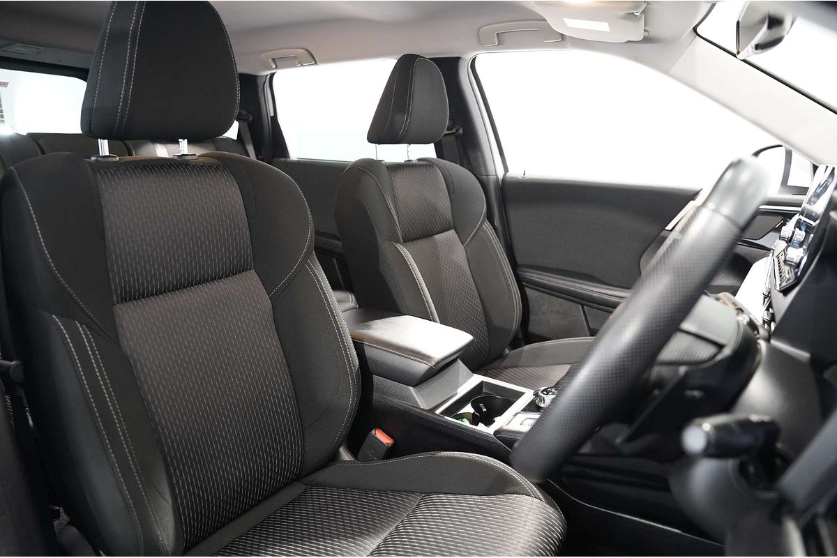 2023 Mitsubishi Outlander LS ZM