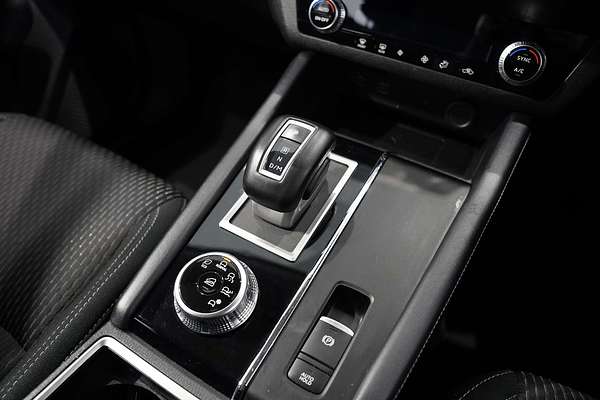 2023 Mitsubishi Outlander LS ZM