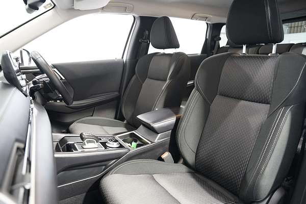 2023 Mitsubishi Outlander LS ZM