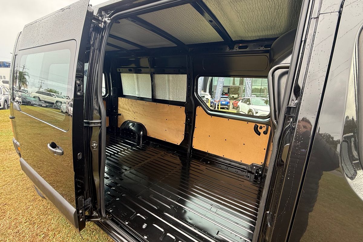 2023 Renault Master Pro 120kW X62 Phase 2 LWB