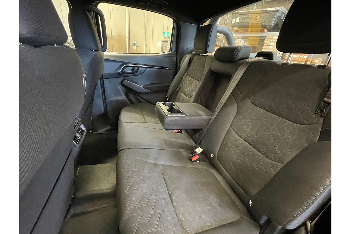 2025 Isuzu D-MAX X-RIDER 4X4