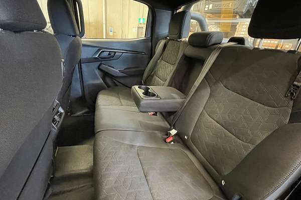 2025 Isuzu D-MAX X-RIDER 4X4