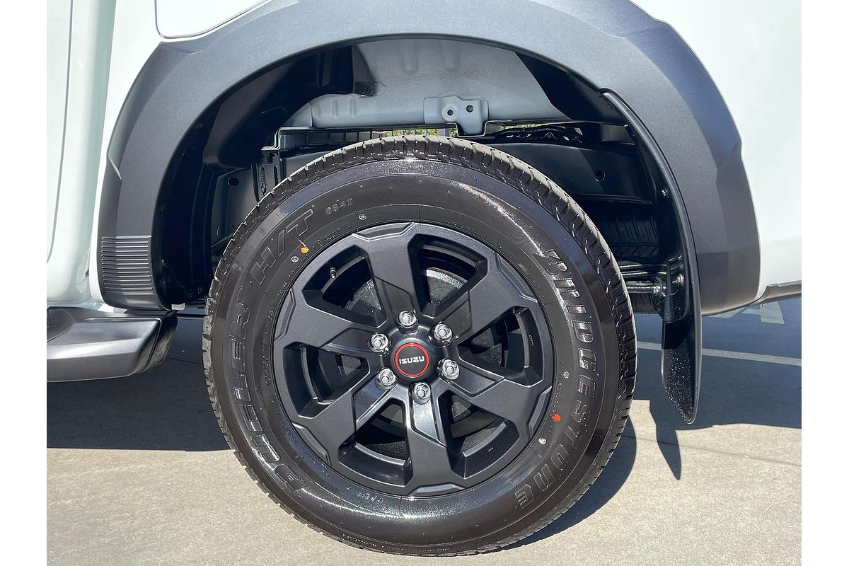 2025 Isuzu D-MAX X-TERRAIN 4X4