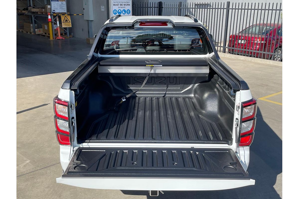 2025 Isuzu D-MAX X-TERRAIN 4X4