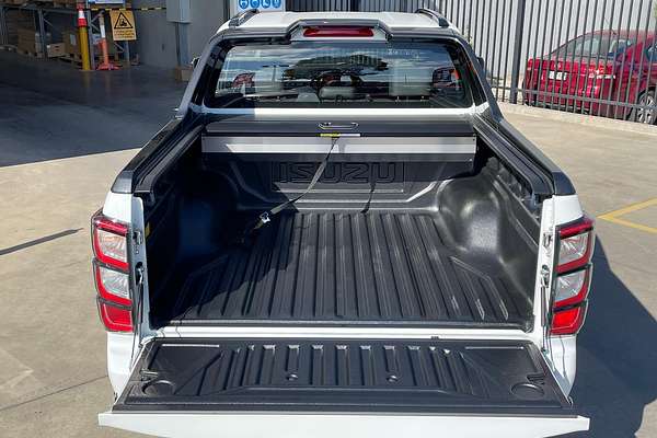 2025 Isuzu D-MAX X-TERRAIN 4X4