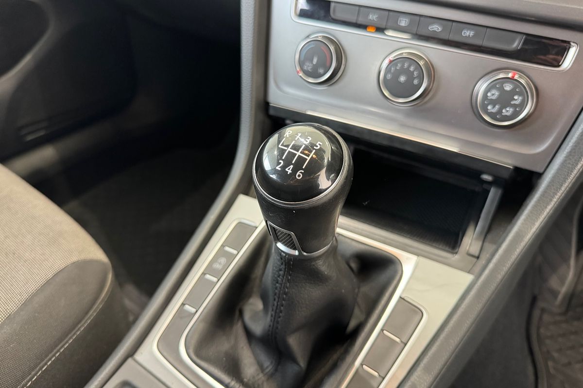 2016 Volkswagen Golf 92TSI 7