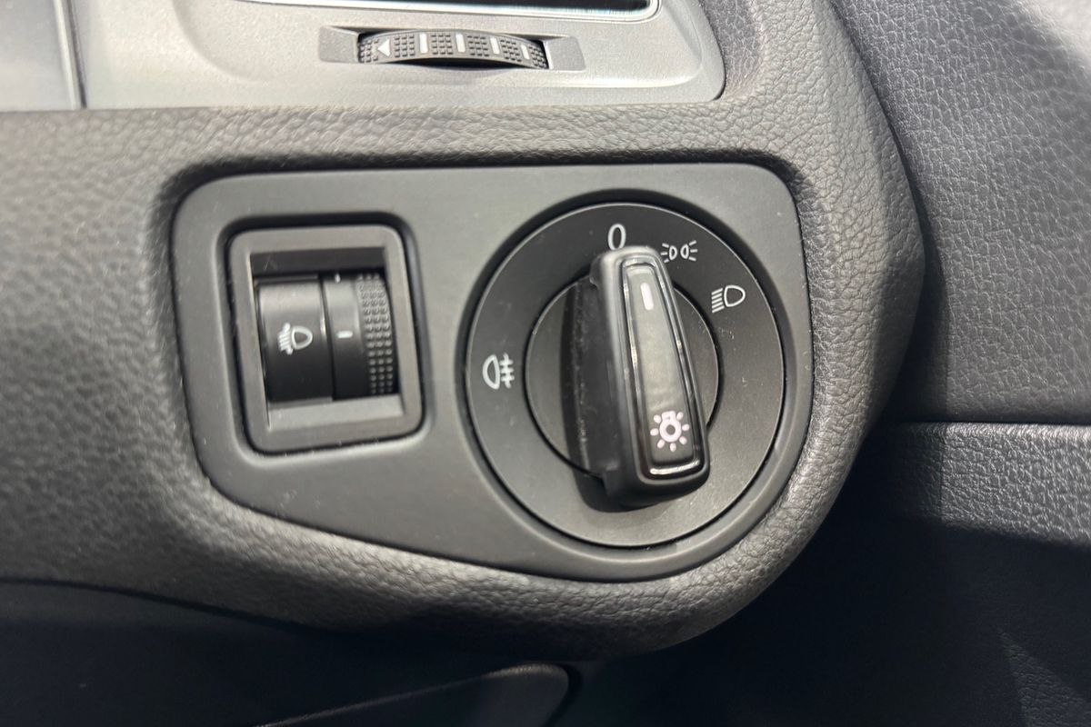 2016 Volkswagen Golf 92TSI 7