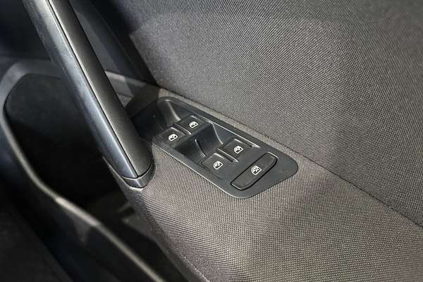 2016 Volkswagen Golf 92TSI 7