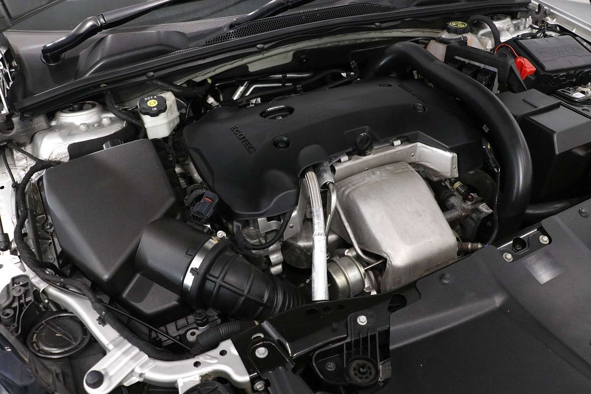 2020 Holden Commodore LT ZB