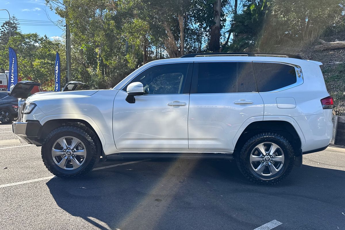 2022 Toyota Landcruiser VX FJA300R