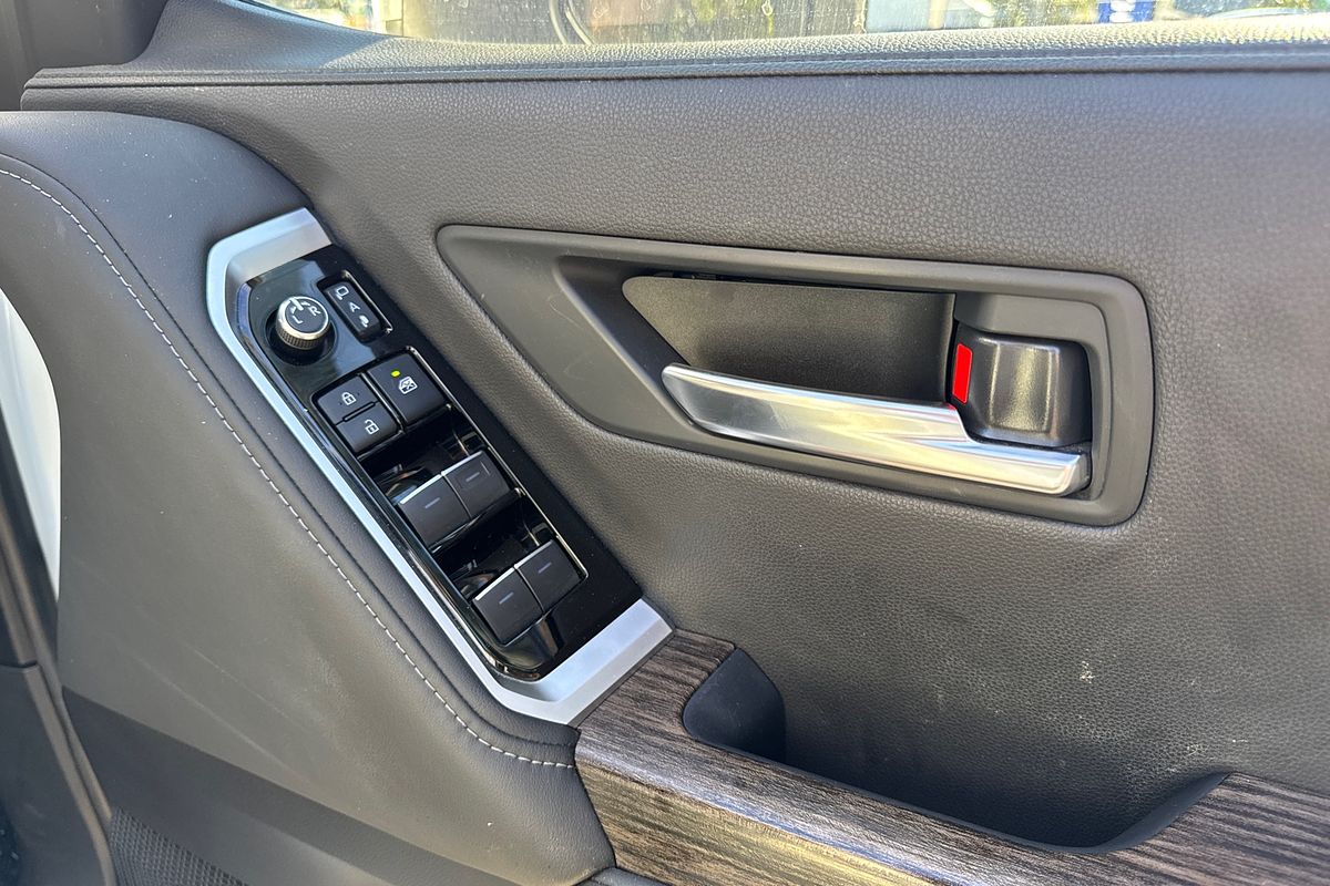 2022 Toyota Landcruiser VX FJA300R