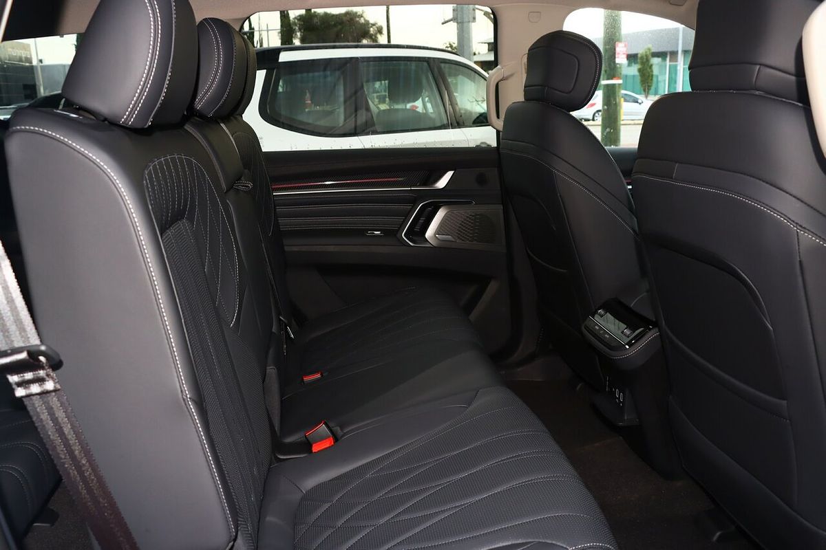 2024 LDV D90 Executive SV9A