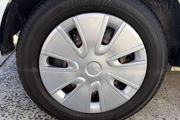 2013 Mitsubishi Mirage ES LA