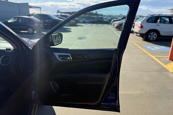2018 Nissan Pathfinder ST-L R52 Series II
