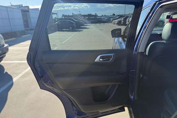 2018 Nissan Pathfinder ST-L R52 Series II