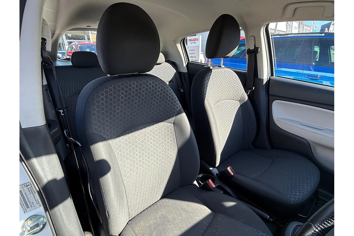 2013 Mitsubishi Mirage ES LA
