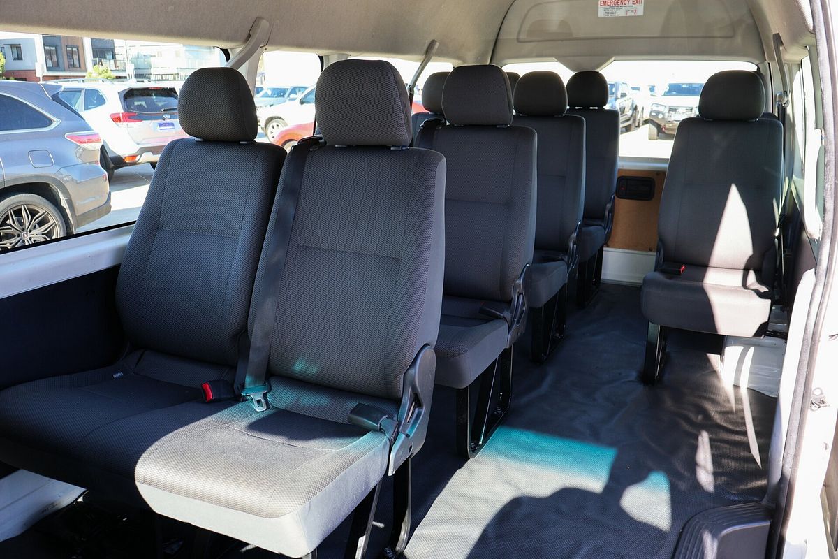 2015 Toyota Hiace Commuter TRH223R