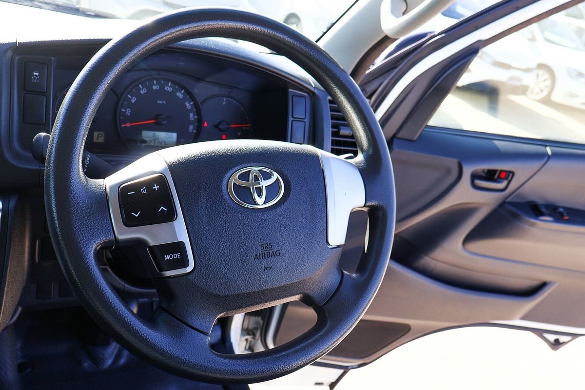 2015 Toyota Hiace Commuter TRH223R