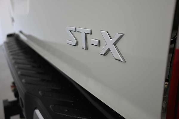 2017 Nissan Navara ST-X D23 Series 2 4X4
