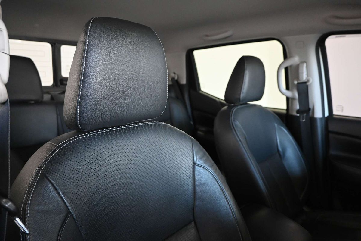 2017 Nissan Navara ST-X D23 Series 2 4X4