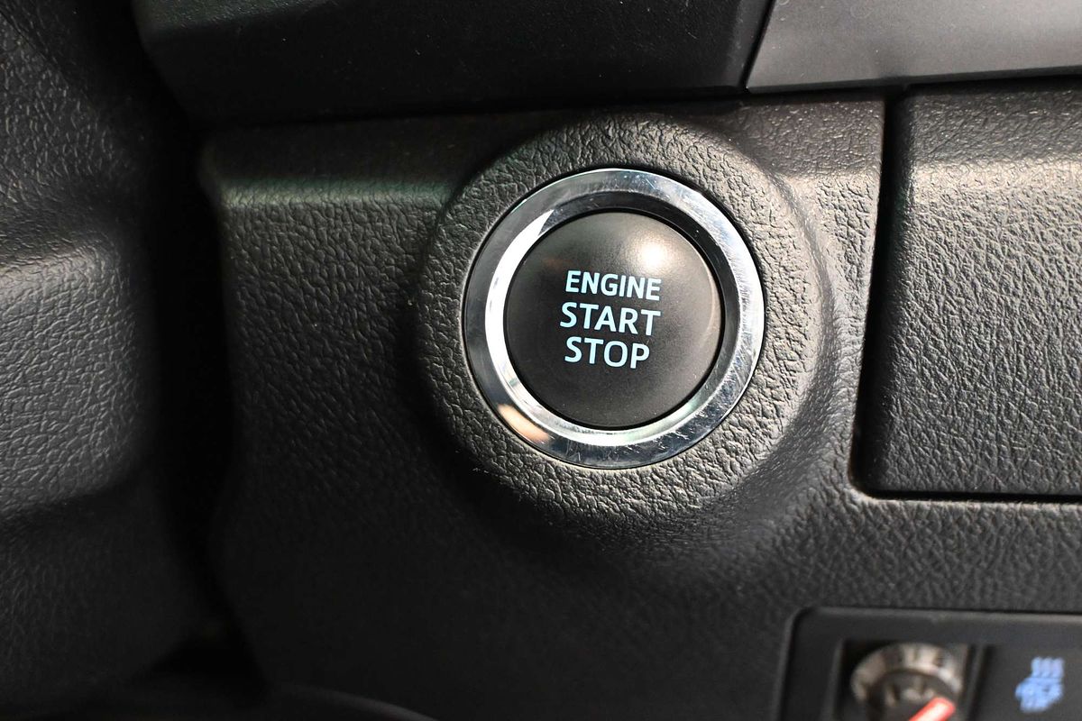 2021 Toyota Hilux SR5 GUN126R 4X4