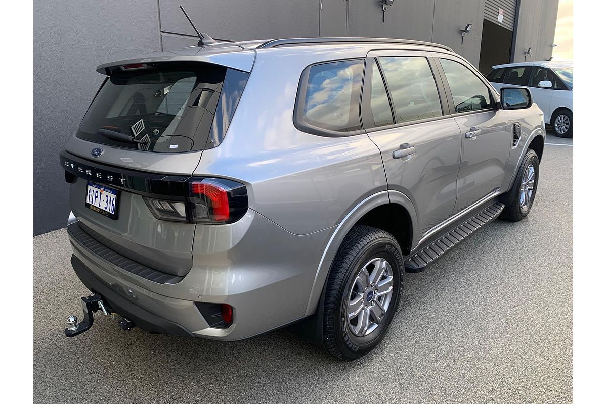 2024 Ford Everest Ambiente 2.0L