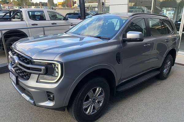 2024 Ford Everest Ambiente 2.0L