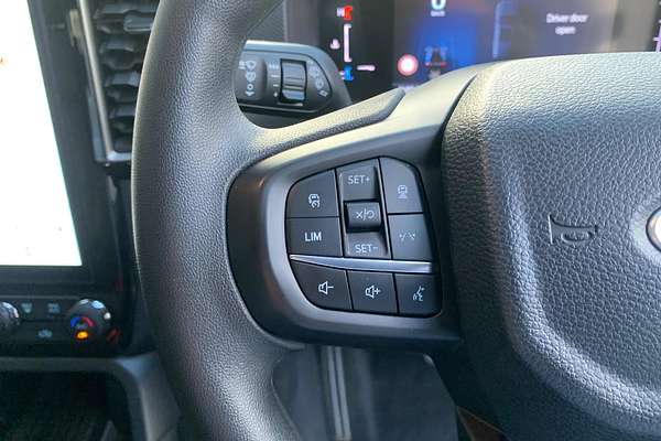 2024 Ford Everest Ambiente 2.0L