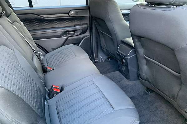 2024 Ford Everest Ambiente 2.0L