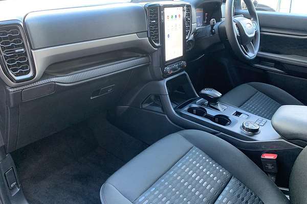 2024 Ford Everest Ambiente 2.0L