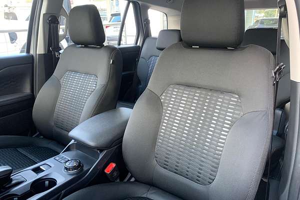 2024 Ford Everest Ambiente 2.0L