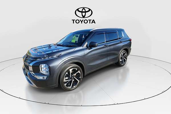 2024 Mitsubishi Outlander Exceed ZM