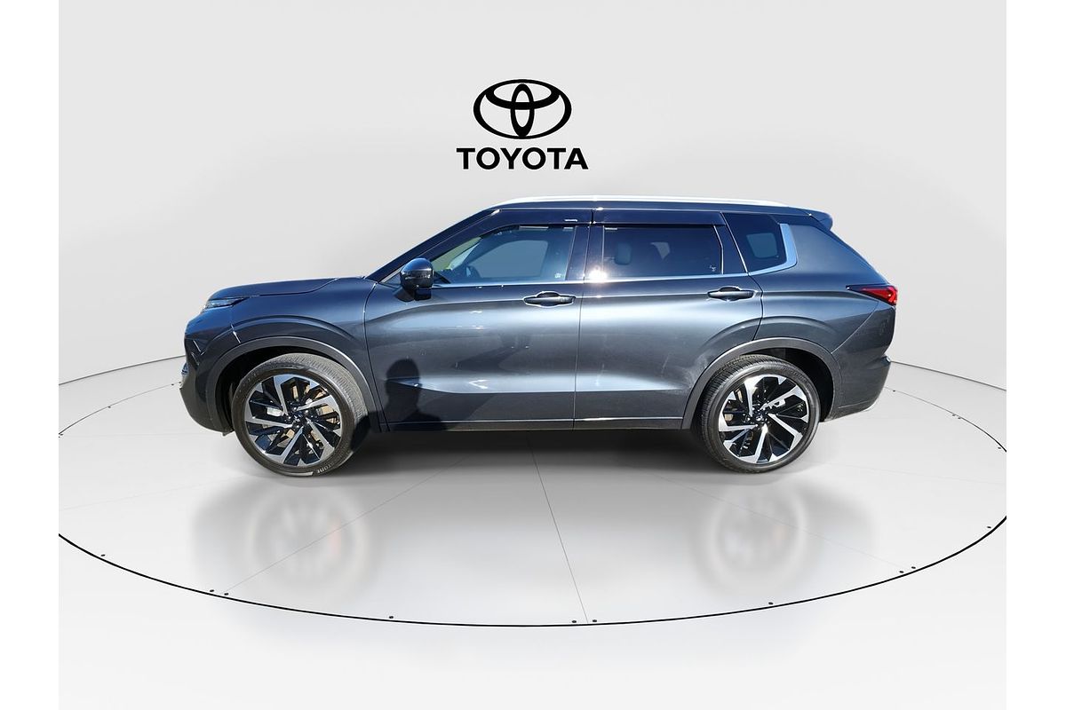 2024 Mitsubishi Outlander Exceed ZM
