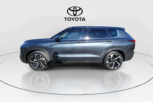 2024 Mitsubishi Outlander Exceed ZM