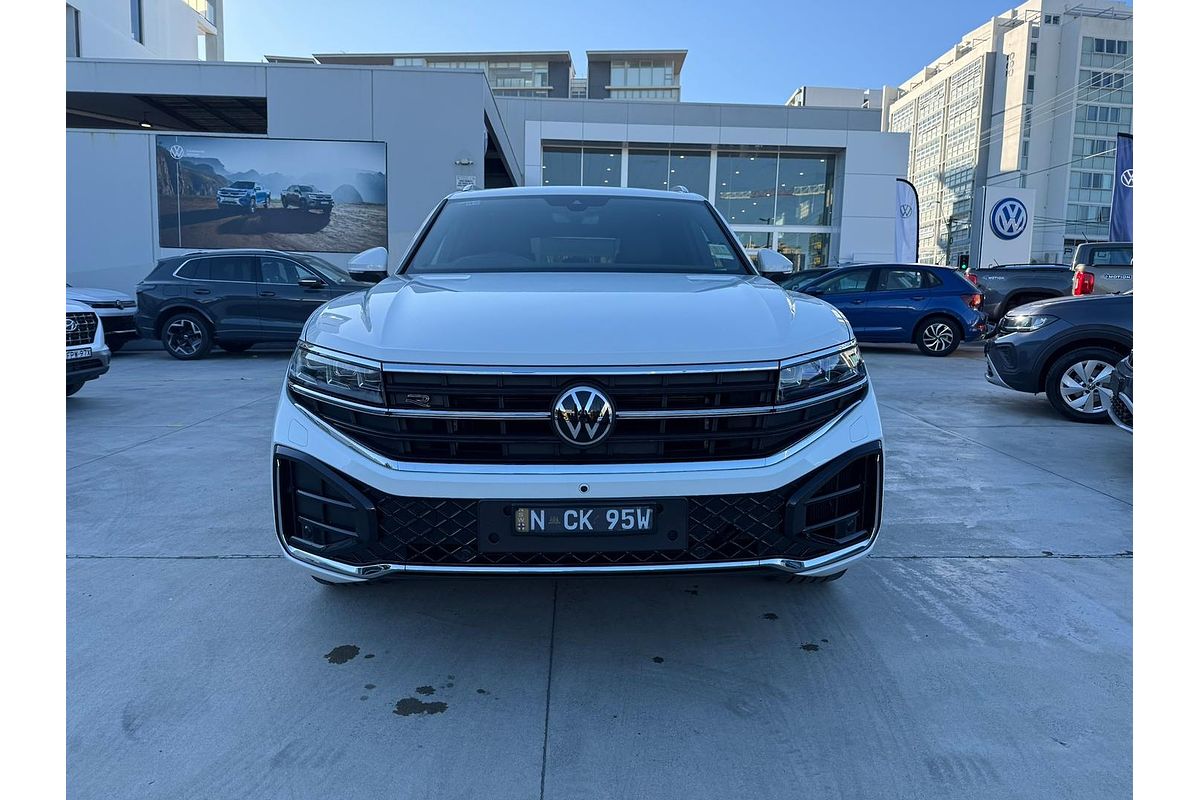 2024 Volkswagen Touareg 210TDI R-Line RC